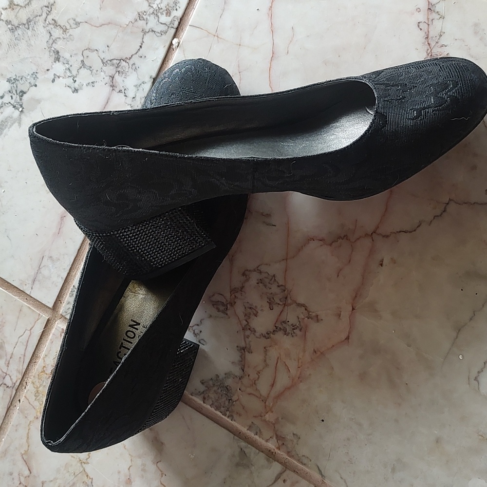 Beautiful brocade fabric, studded chunky heel